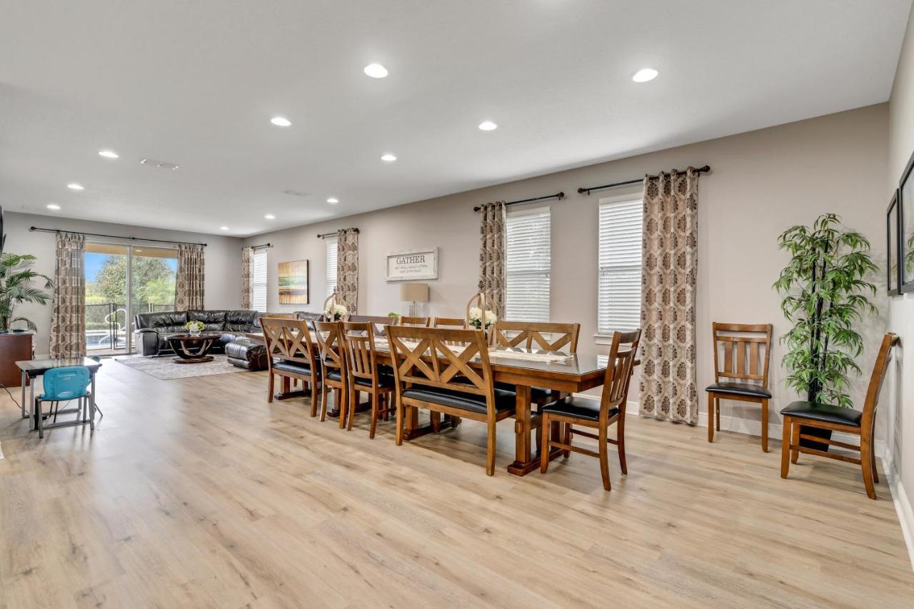 Huge 10 Bdr Family House With Arcades And Free Pool Heat Near Disney オーランド エクステリア 写真